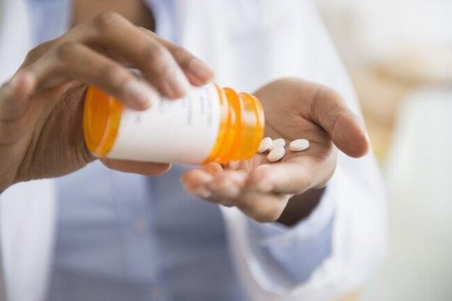 Preventive treatment of acute prostatitis with medications